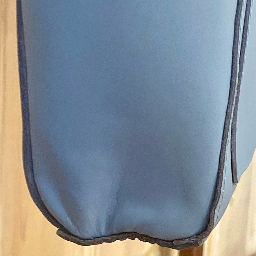 PORTLAND LEATHER GLACIAL BLUE SMALL JULIETTE TOTE - Picture 12 of 14